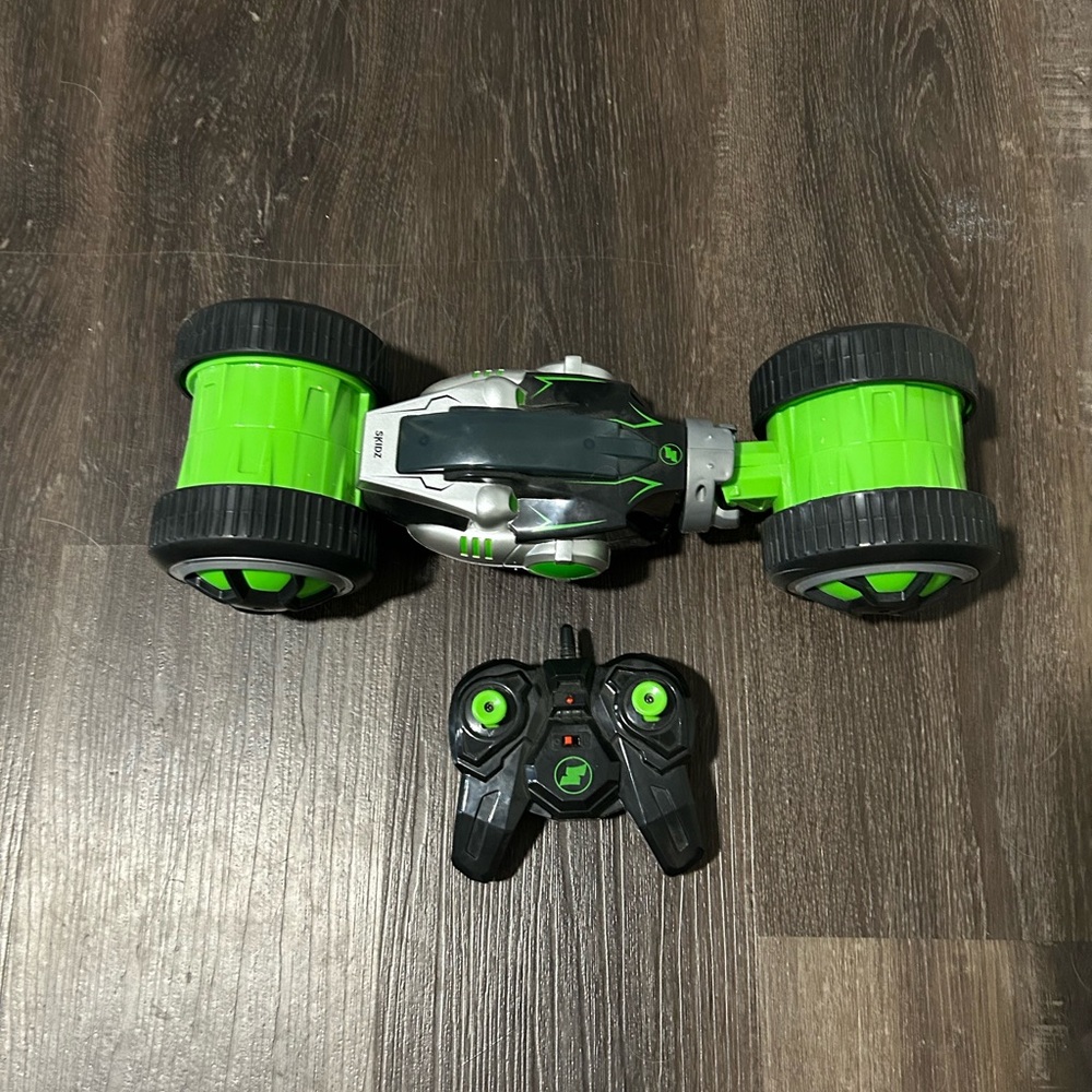Green Remote Control Stunt Car